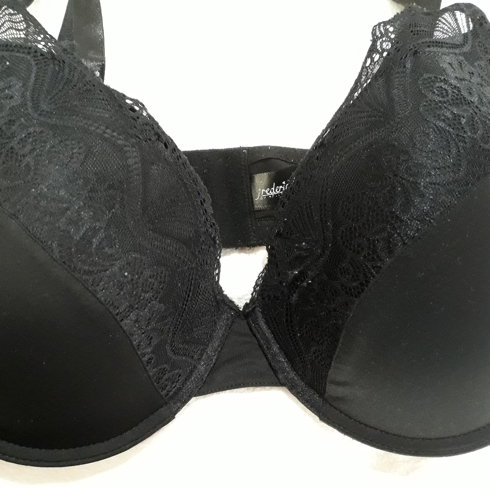 Fredericks of Hollywood Black Lace Bra